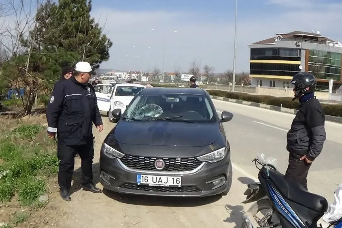 Otomobil altında kalan yaşlı adam ağır yaralandı