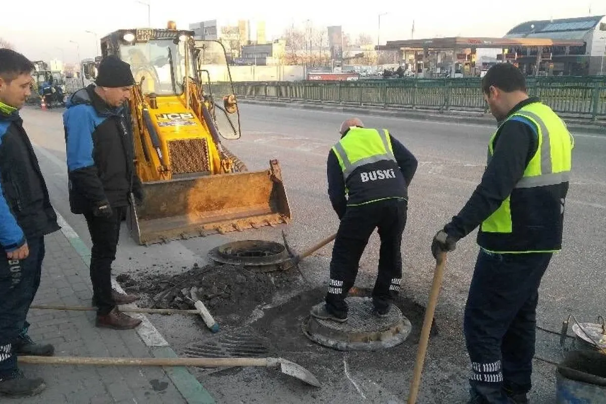 Rögar kapakları yol seviyesine çıkarılıyor