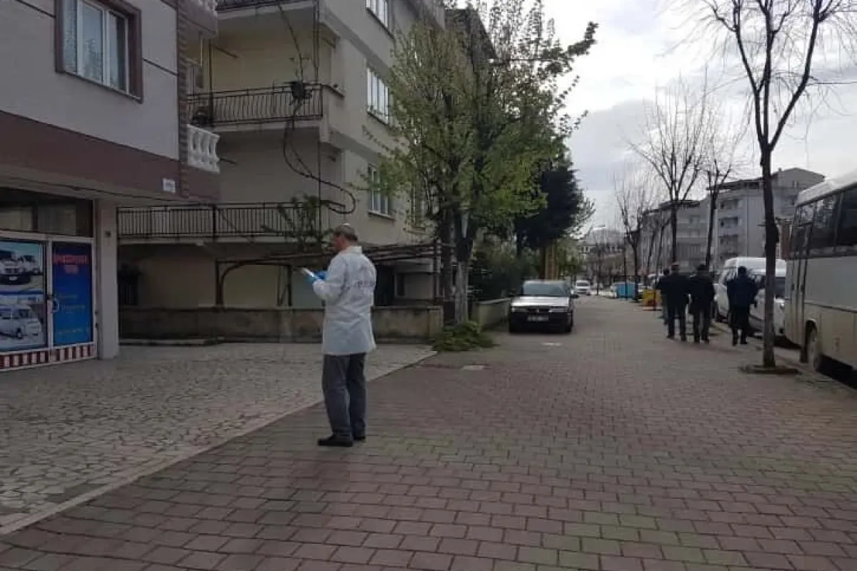 Balkondan düşen kadın hayatını kaybetti