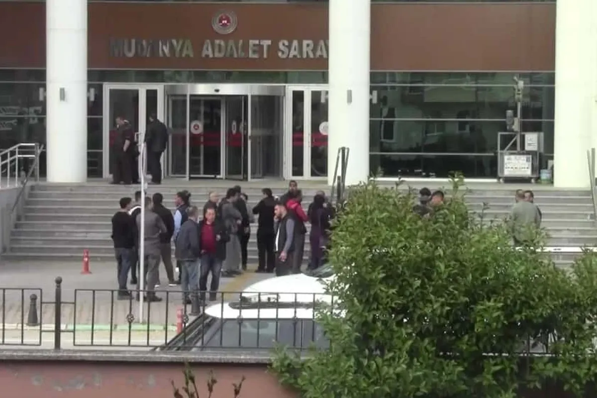 Gürültü tartışmasında askeri sırtından bıçaklayarak ağır yaraladılar