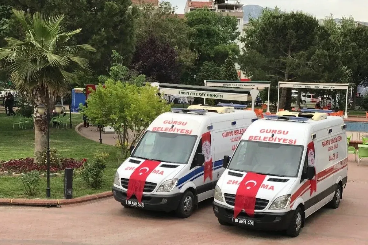 Gürsu Belediyesi 2 sağlık aracına kavuştu