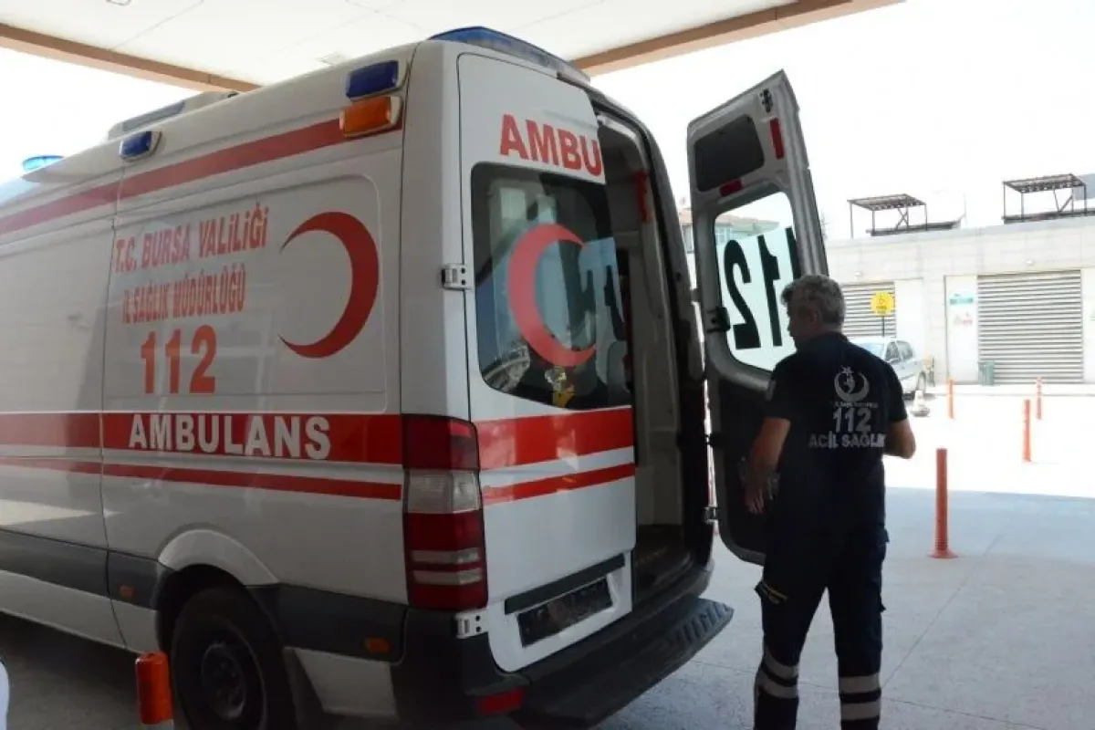 İnegölde 3. kattan düşen çocuk yaralandı