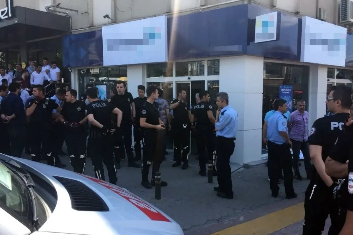 GSM bayiinde 2 kişiyi öldüren sanık hakim karşısına çıktı