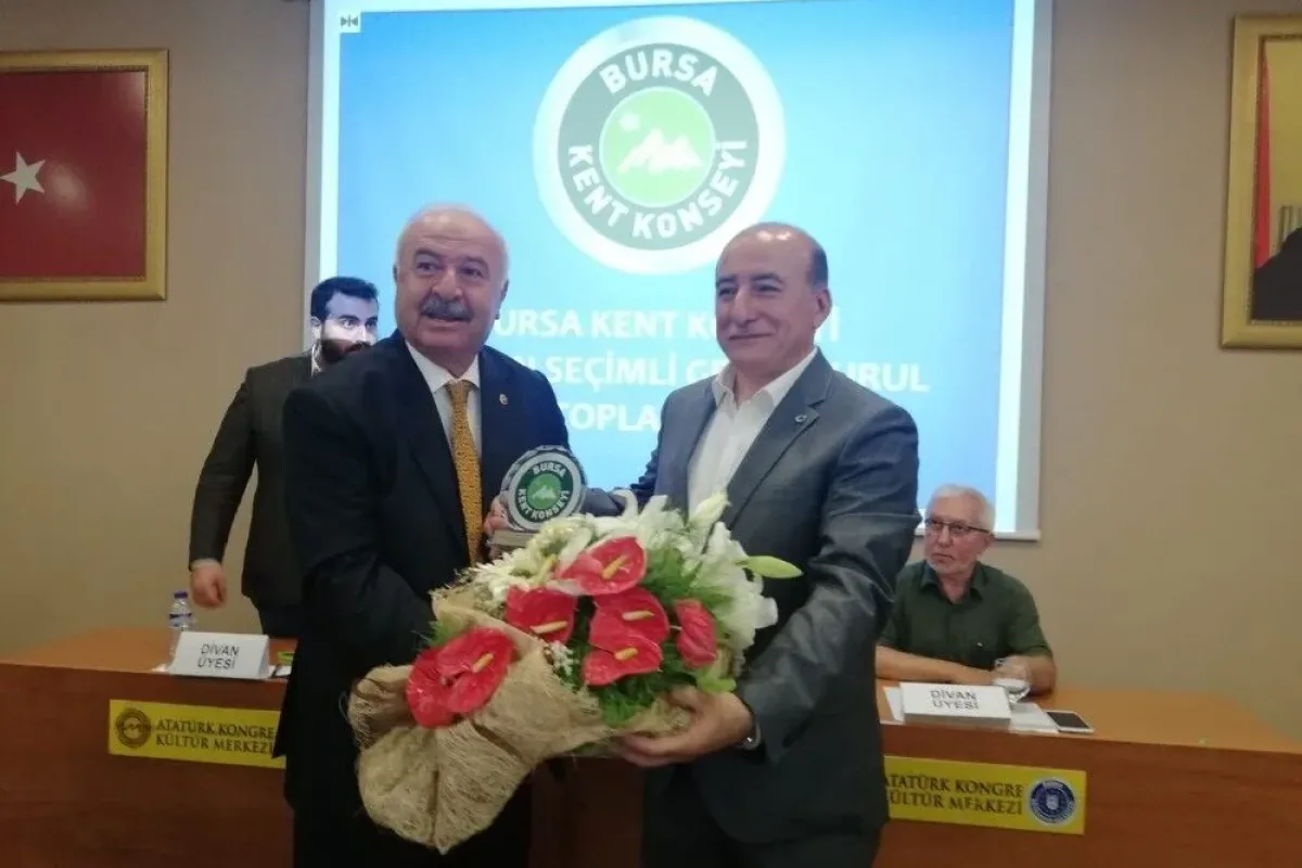 Bursa Kent Konseyi Başkanı Şevket Orhan oldu