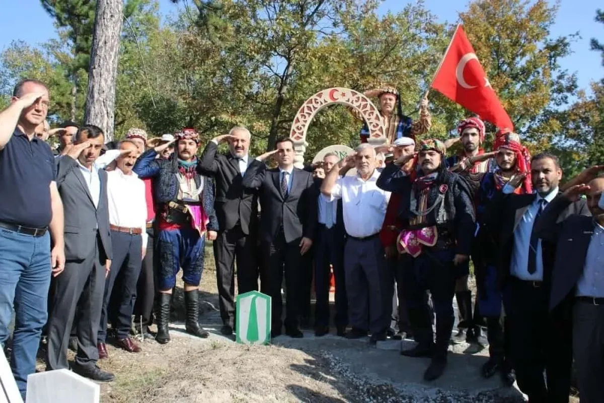 Yunanlılara Bursayı dar eden Canip Efenin mezarı yenilendi