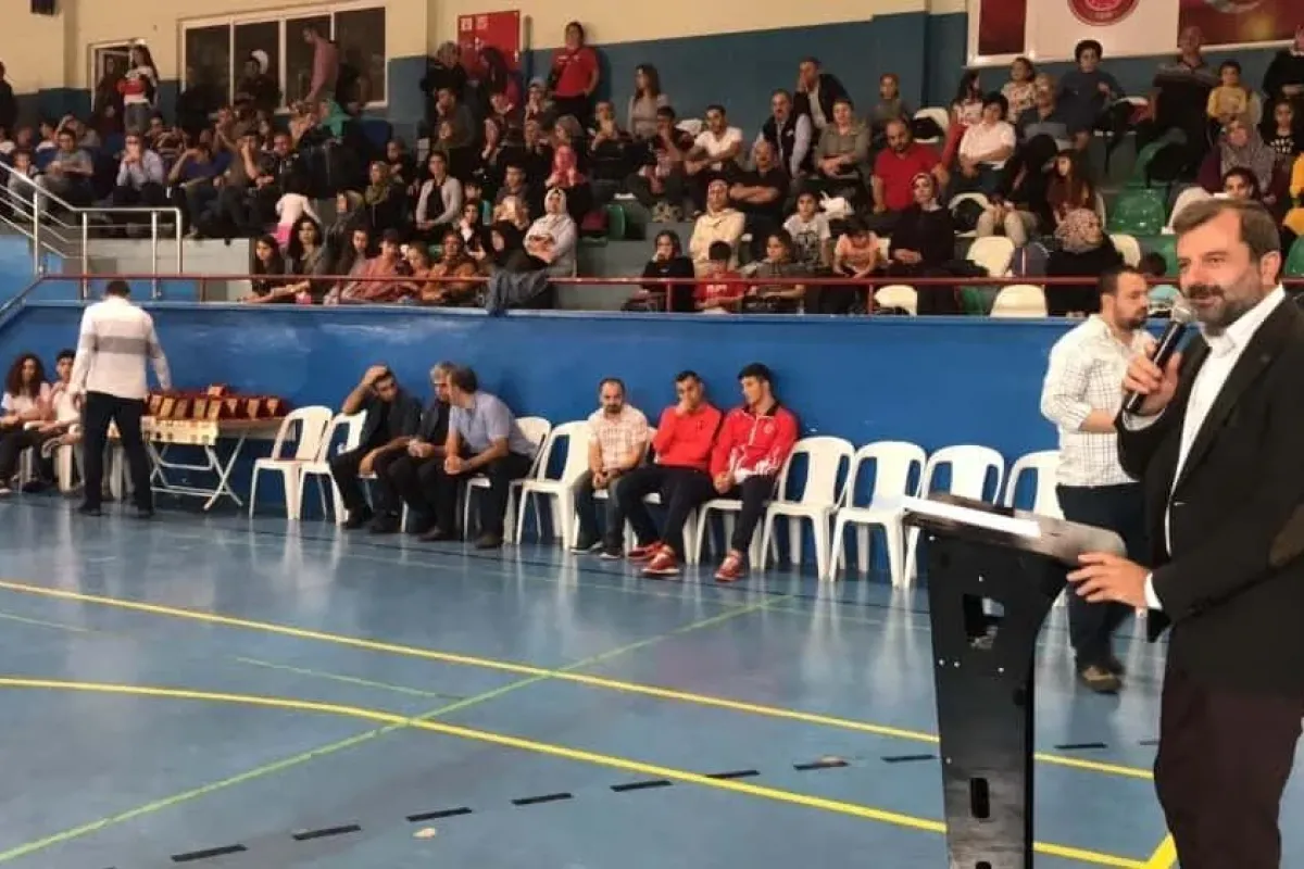 Başarılı sporcular ödüllendirildi
