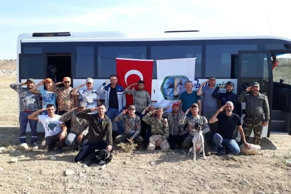Avcılardan Mehmetçiğe tam destek