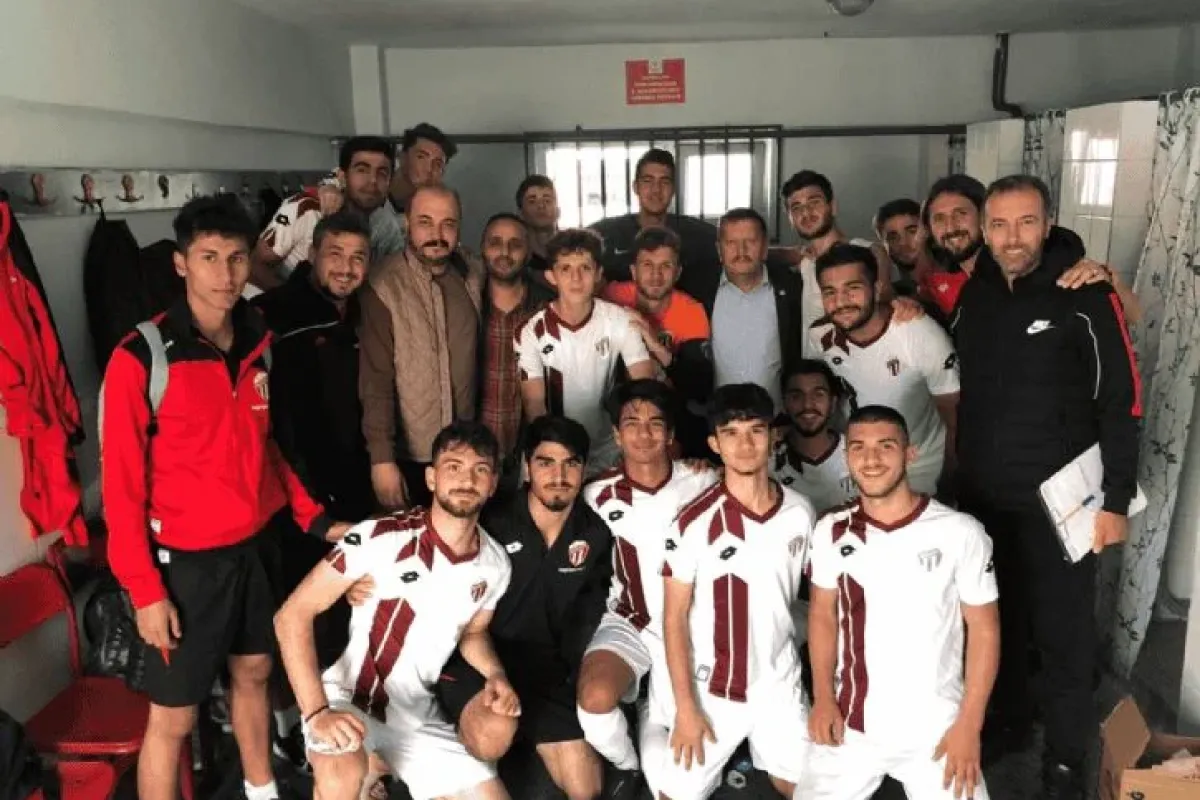 İnegölsporun gençleri ümit veriyor