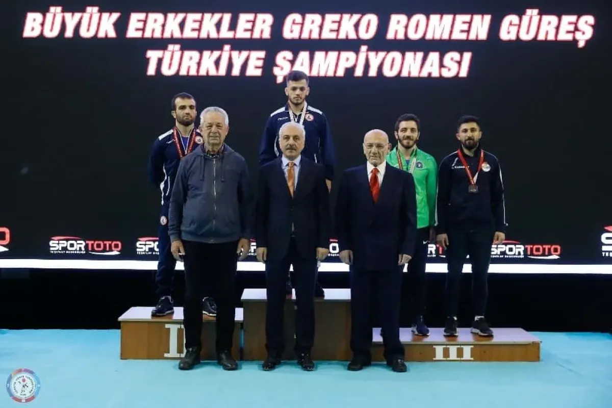 Ahmet Uçardan bronz madalya