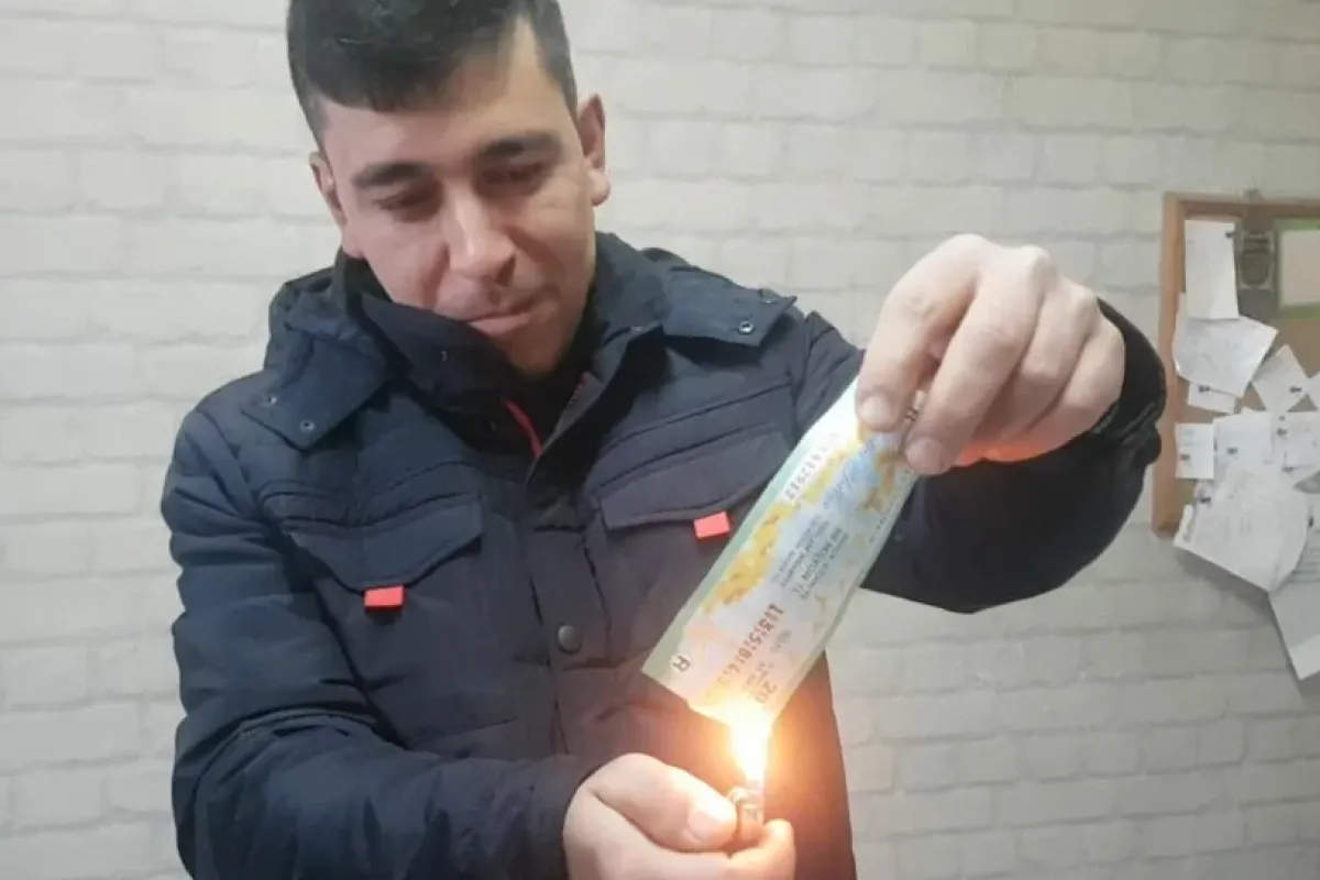 Pişman oldu, 20 bin TL kazandığı bileti haram diye yaktı
