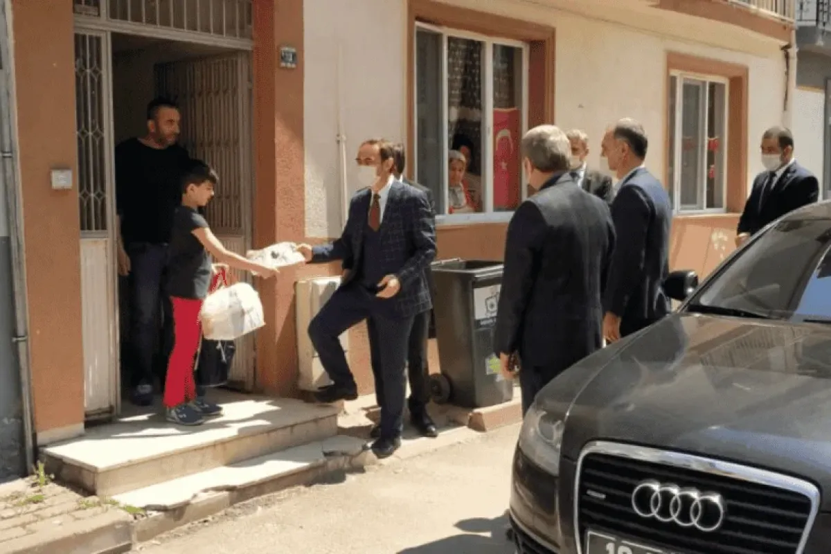 64 Çocuğa Sürpriz Doğum Günü Kutlaması