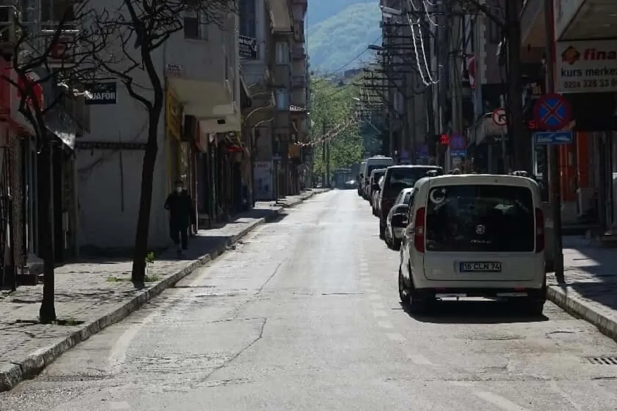 Bursa sokakları sessizliğe büründü