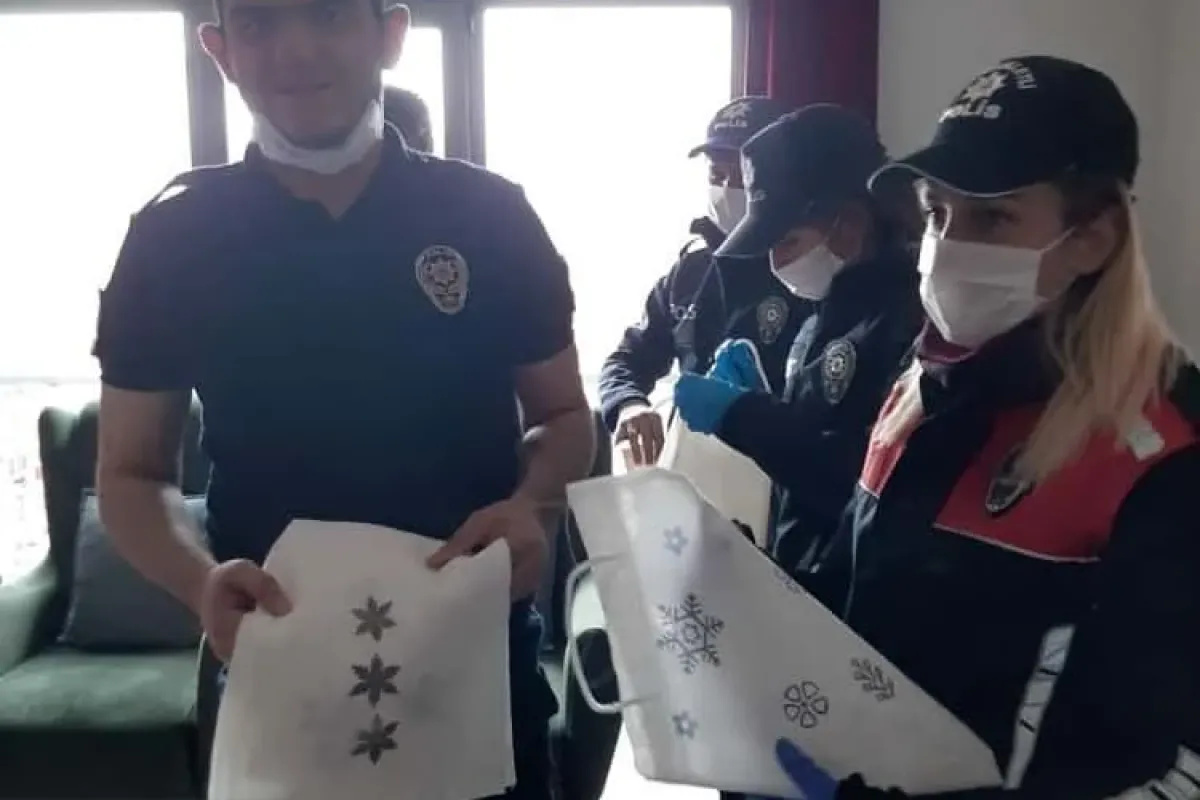 Bursada otizmli gence polislerden sürpriz doğum günü