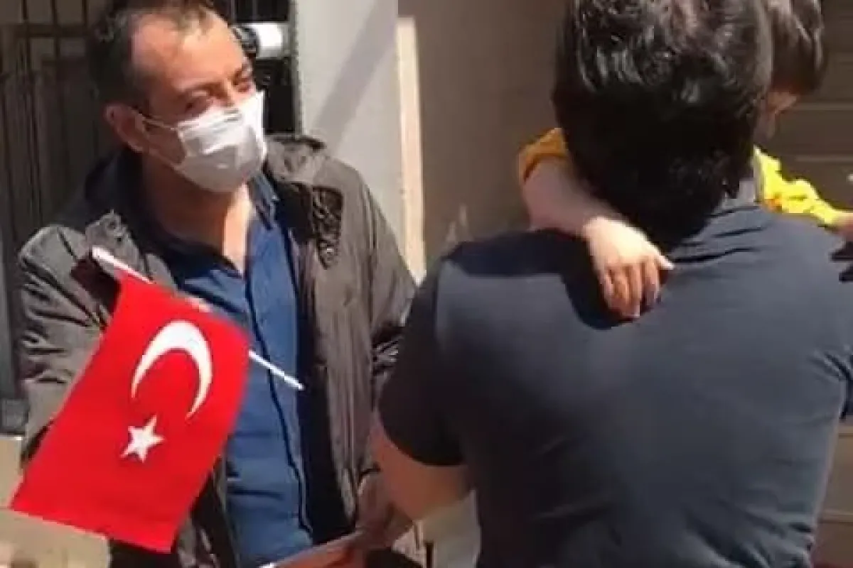 İşte bizim bayrak sevgimiz