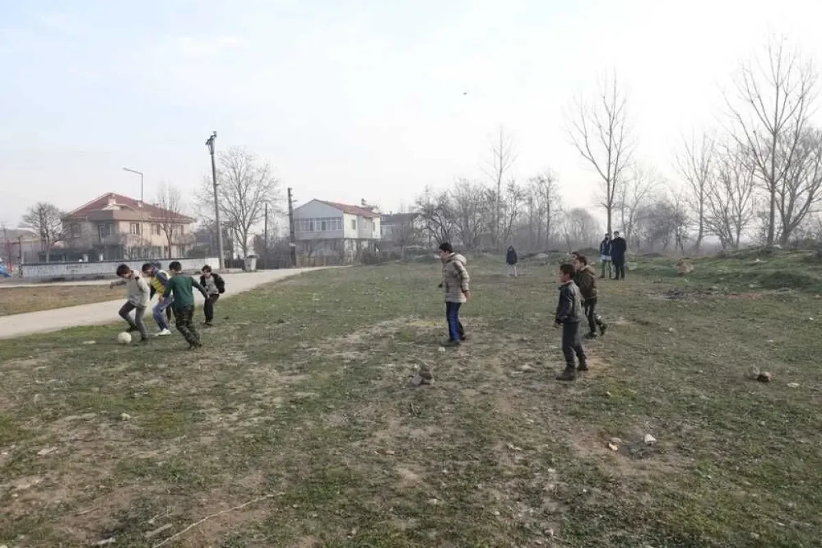 Taban saha isteyen çocuklarla buluştu