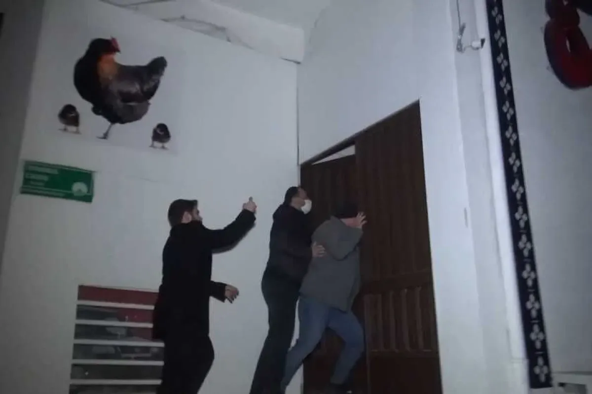 Kaçak kumarhaneye korona baskını kamerada