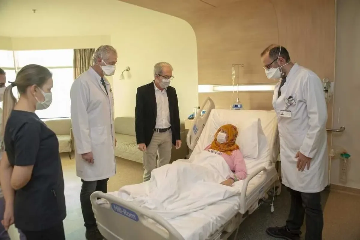 Hanımını böbreğiyle hayata bağladı