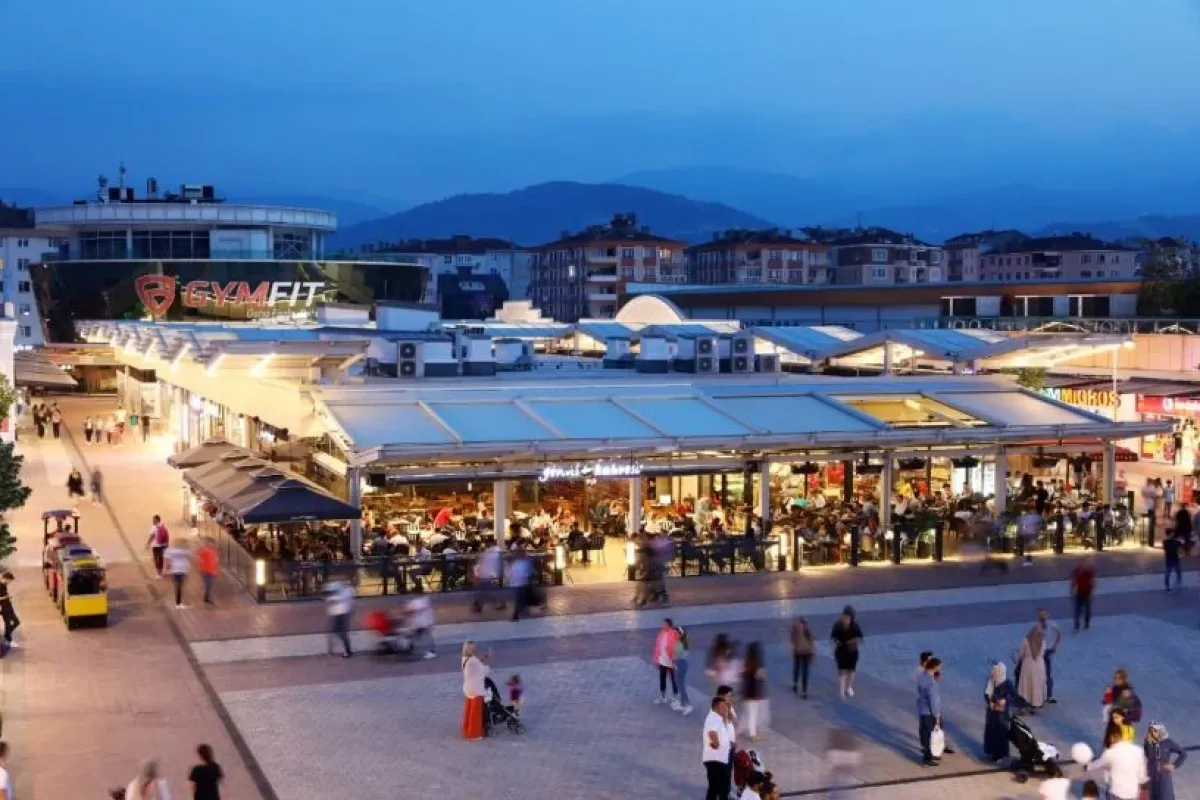 İnegöl AVMden çalışma saati açıklaması
