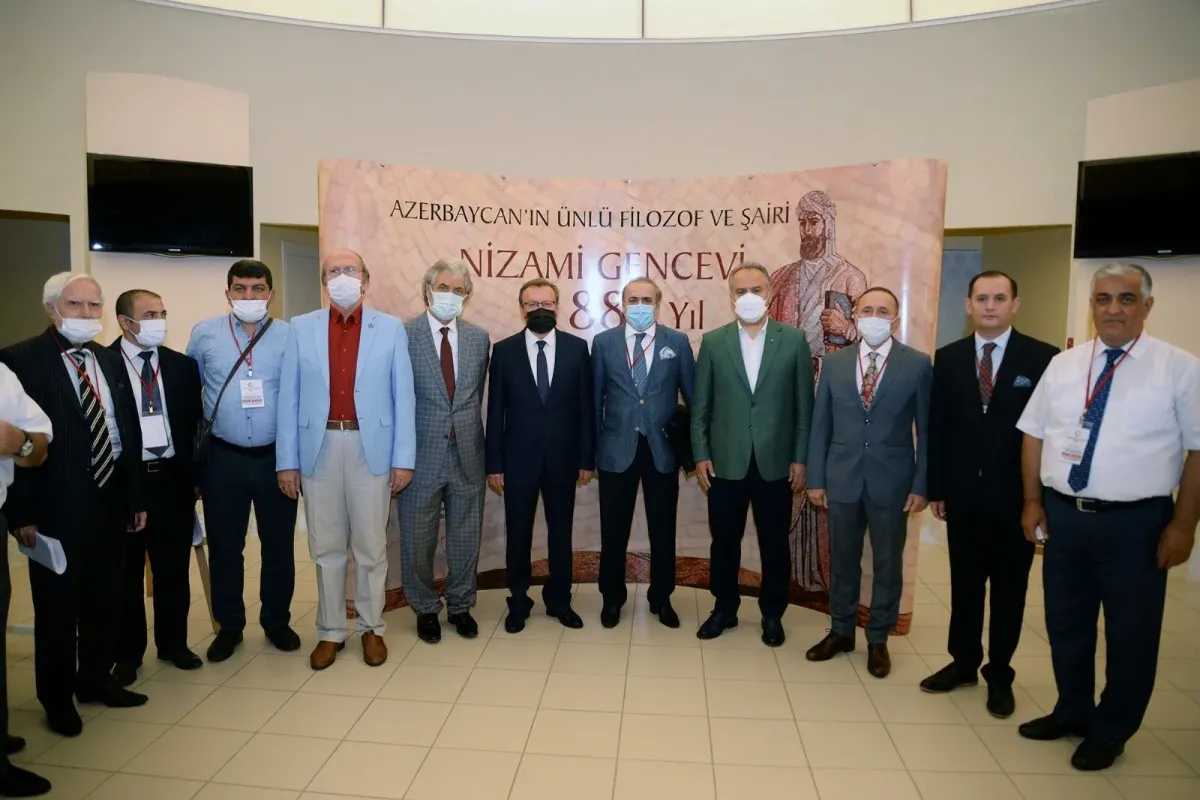 Azerbaycanın millî şairi Nizami Gencevî Bursada anıldı