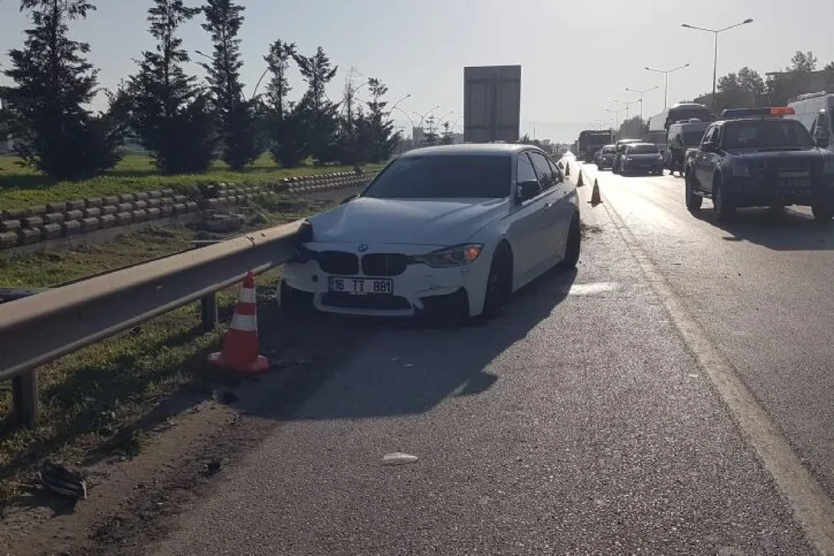 Kontrolden çıkan araç trafiği birbirine kattı