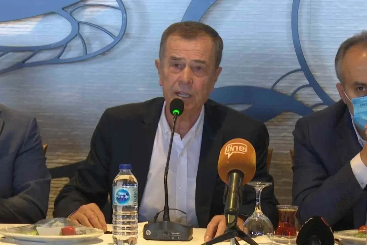 Balkan Rumeli Türkleri Konfederasyonu Onursal Başkanı Gençoğlu: "Küskünlükler bitti, birlik beraberlik zamanı"