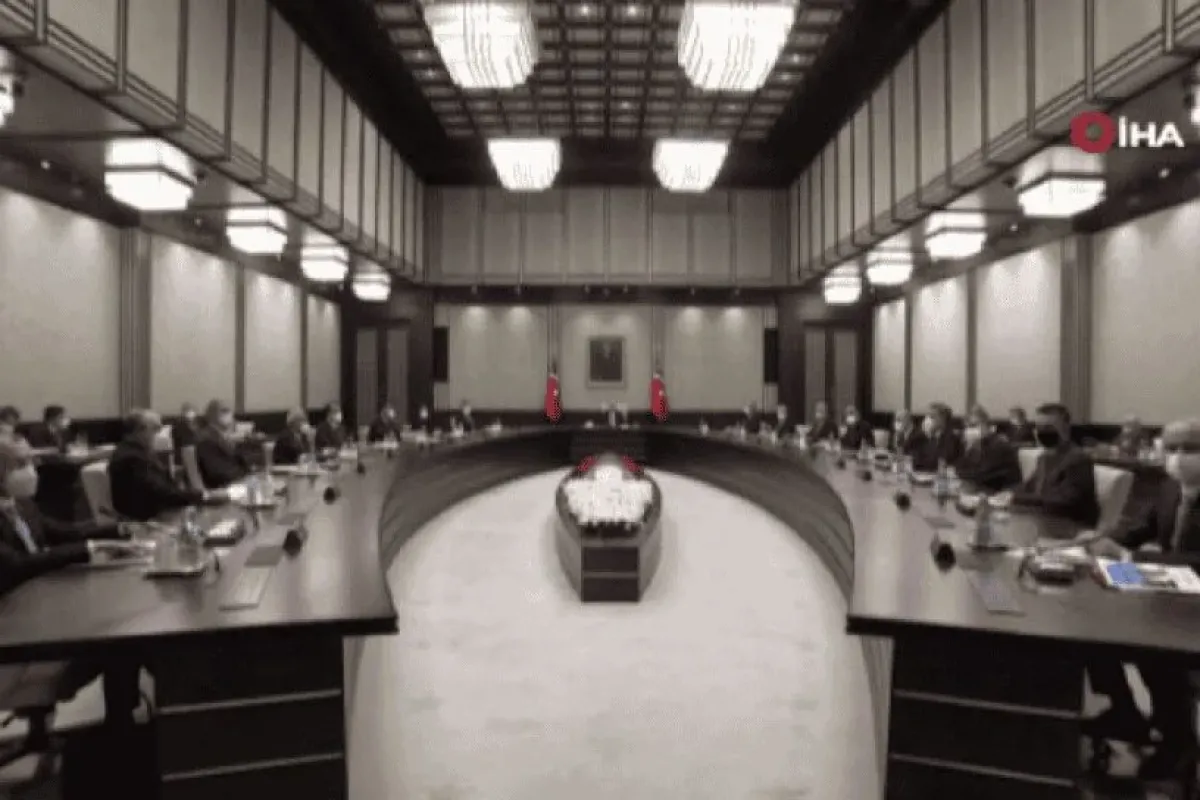 Kabine toplanıyor, Masada 4 önemli başlık var