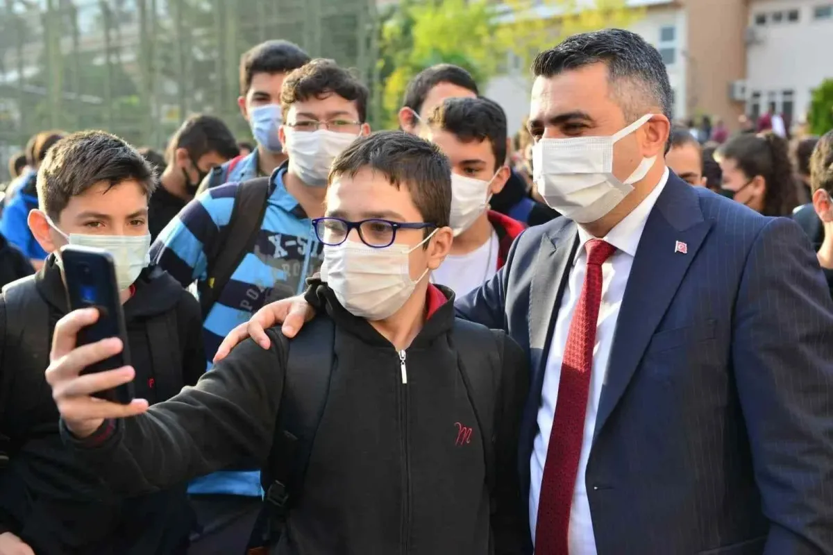 Başkan Yılmaz öğrencilerle buluşuyor