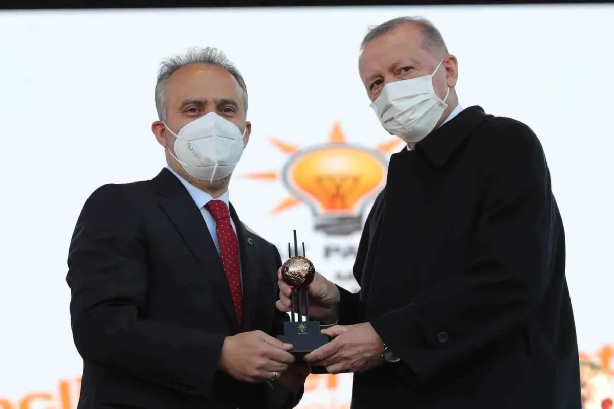 Bursaya bir gençlik ödülü daha
