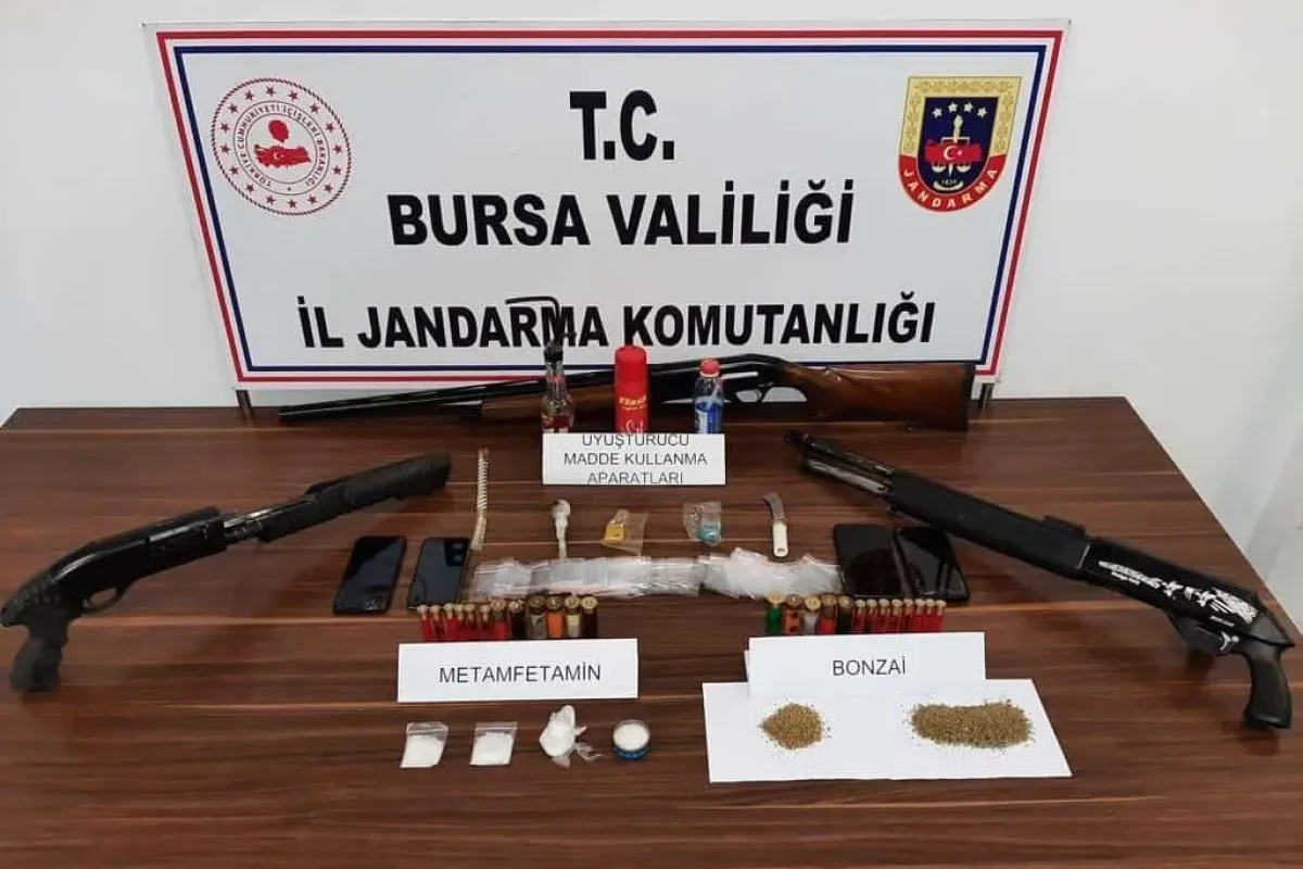 Jandarmadan zehir tacirlerine darbe
