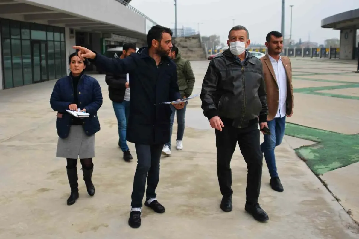Emin Adanur, Timsah Parkta incelemelerde bulundu