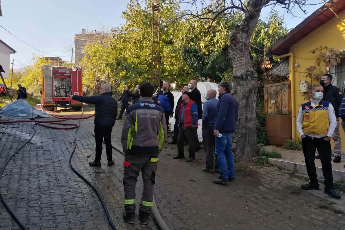 Kahraman itfaiyeci yangın söndürürken kalbine yenildi