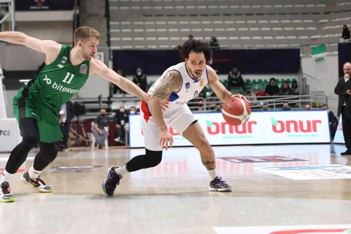 Basketbol Bitci Türkiye Kupasında finalin adı Fenerbahçe Beko - Anadolu Efes