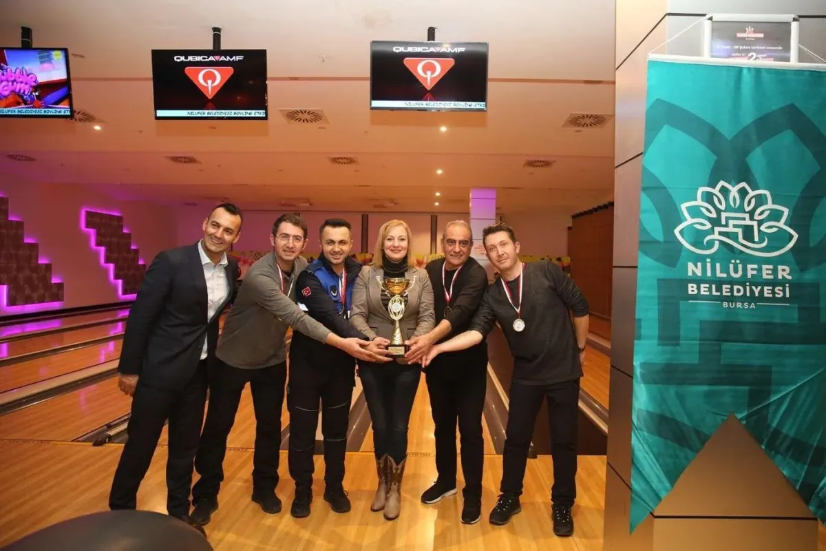 Nilüfer Belediyesi personeli bowlingde yarıştı