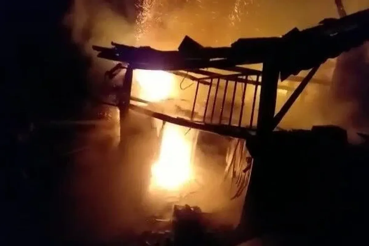 Bursada depo alev alev yandı