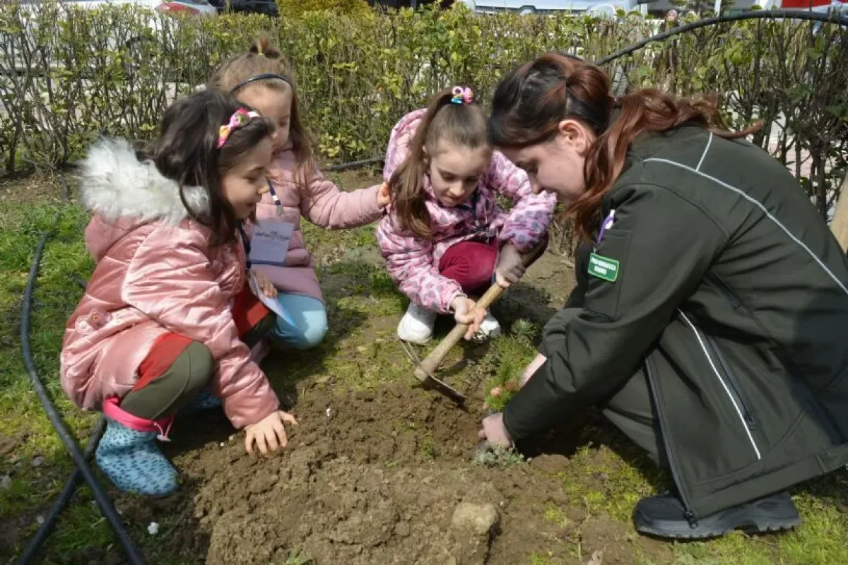 İnegöl AVM'den örnek davranış
