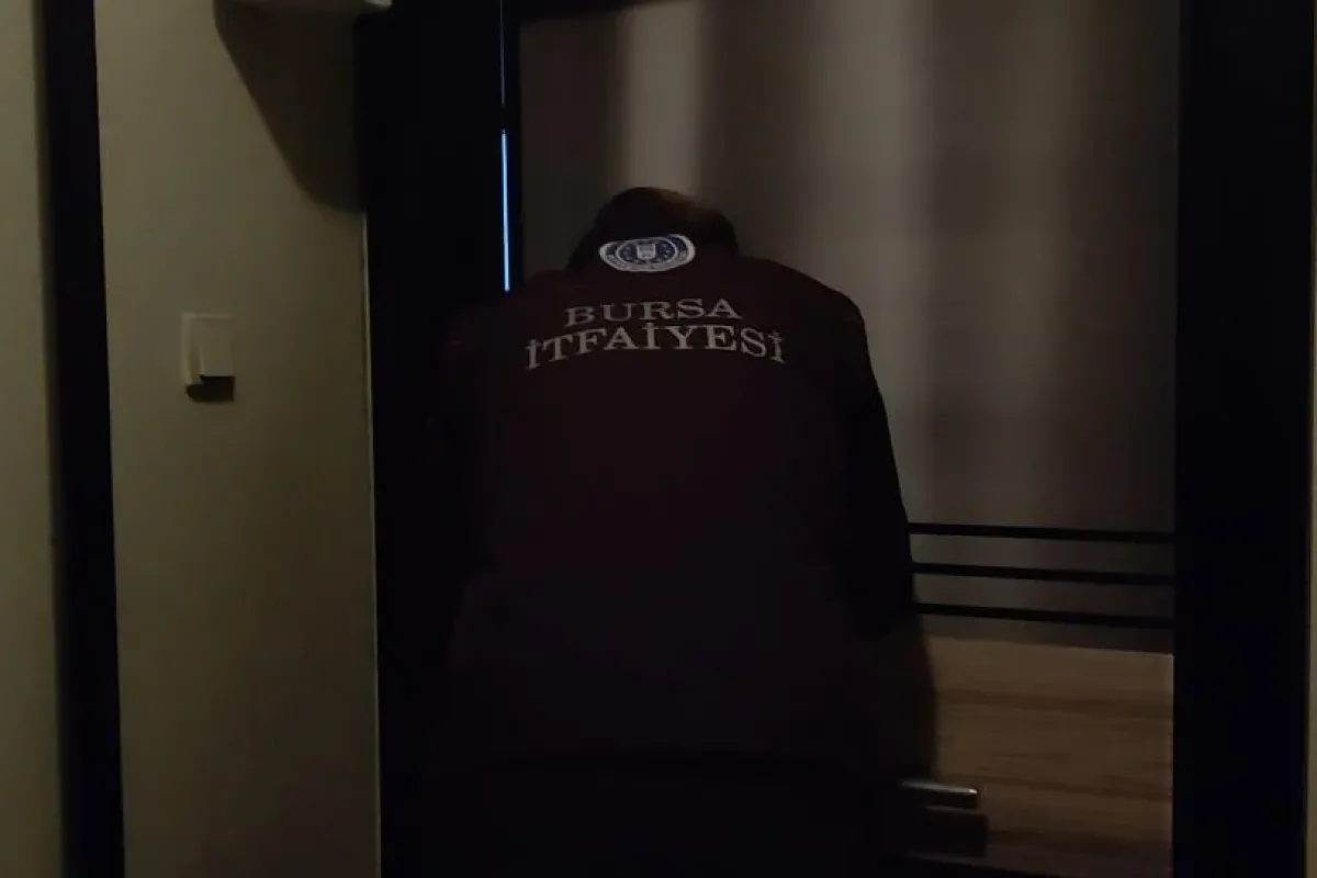 3 yaşındaki Yiğit'in imdadına itfaiye ekipleri yetişti