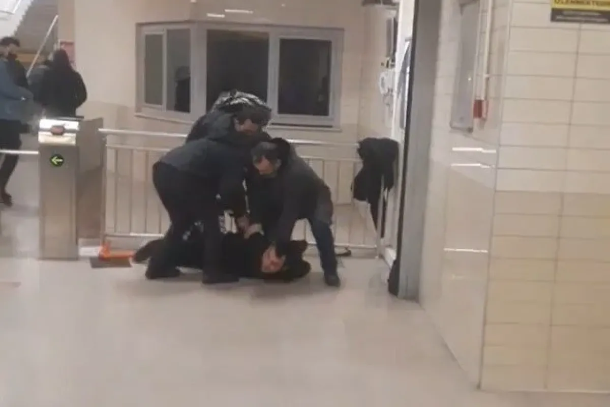 Bursada alkollü şahıs güvenlik görevlilerine zorluk çıkardı, ters kelepçe yapıldı