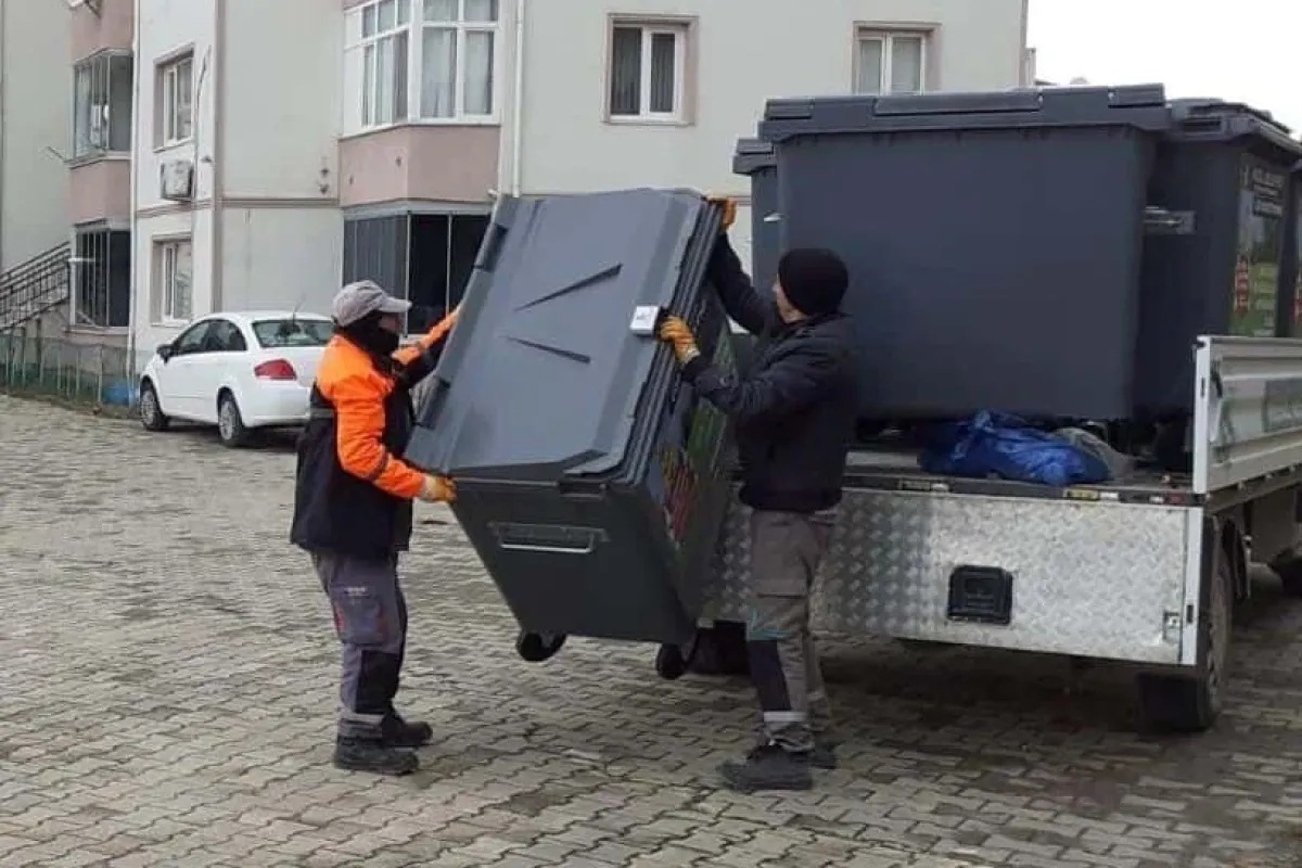 İnegöl'de 90 bin geri dönüşüm kutusu dağıtıldı