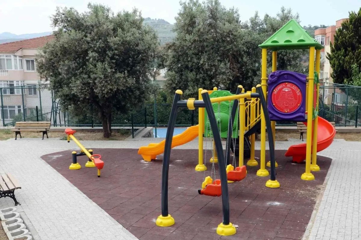 Mudanyadaki parklar yenileniyor
