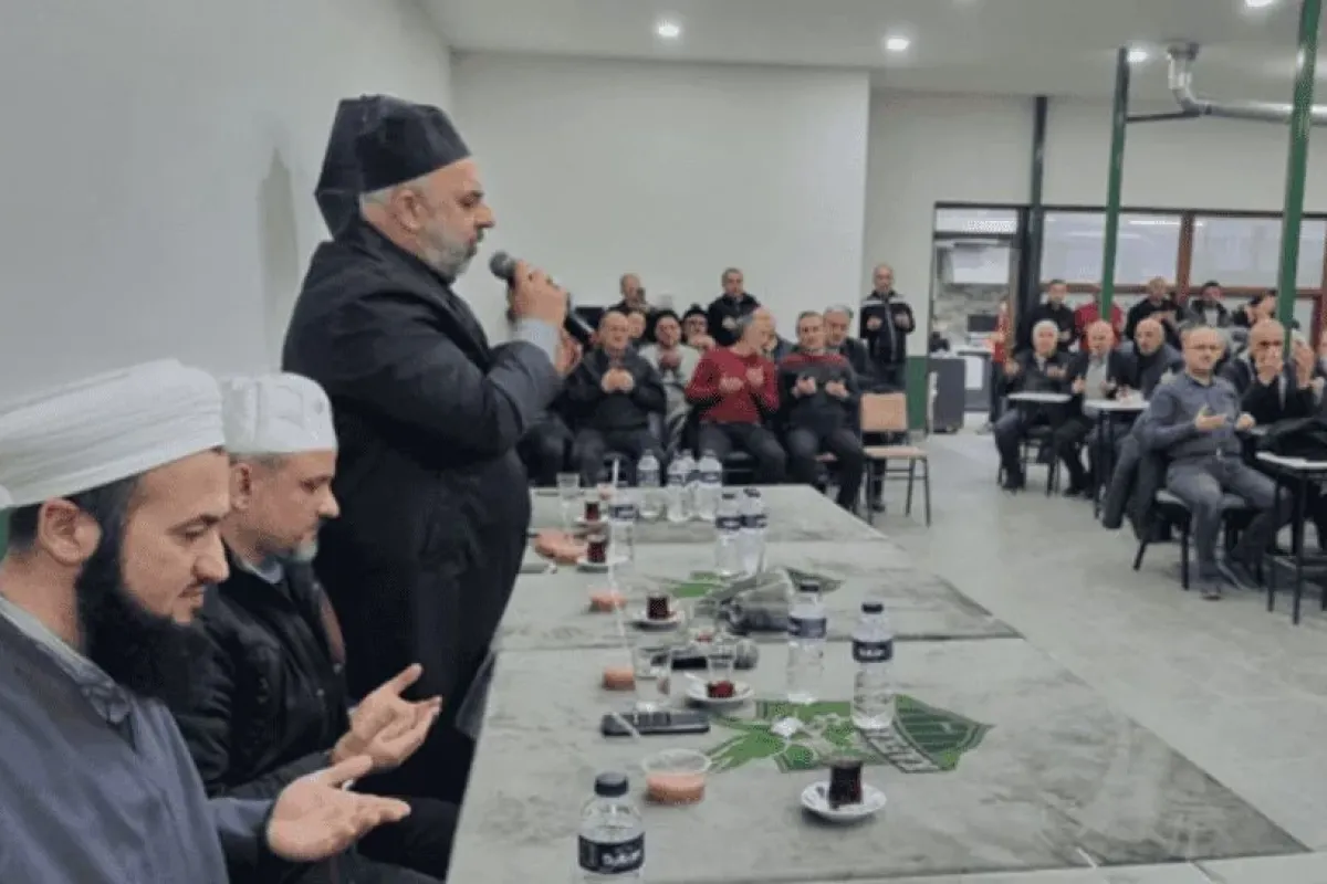 Kafkas camiasından depremde vefat edenler için mevlit