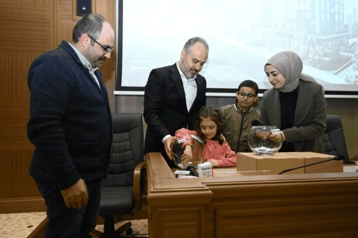 Yeni konutları için kura çektiler