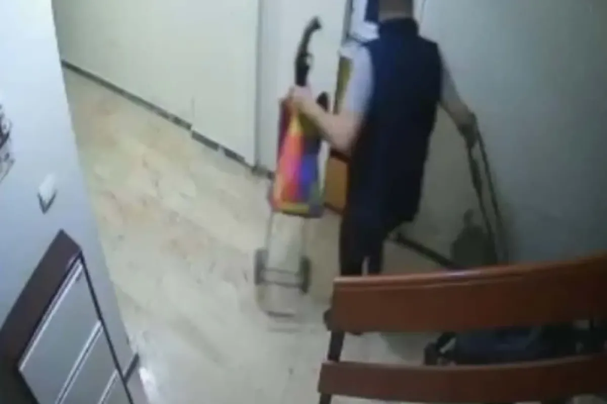 Bursada pazar arabası hırsızları güvenlik kameralarından kaçamadı