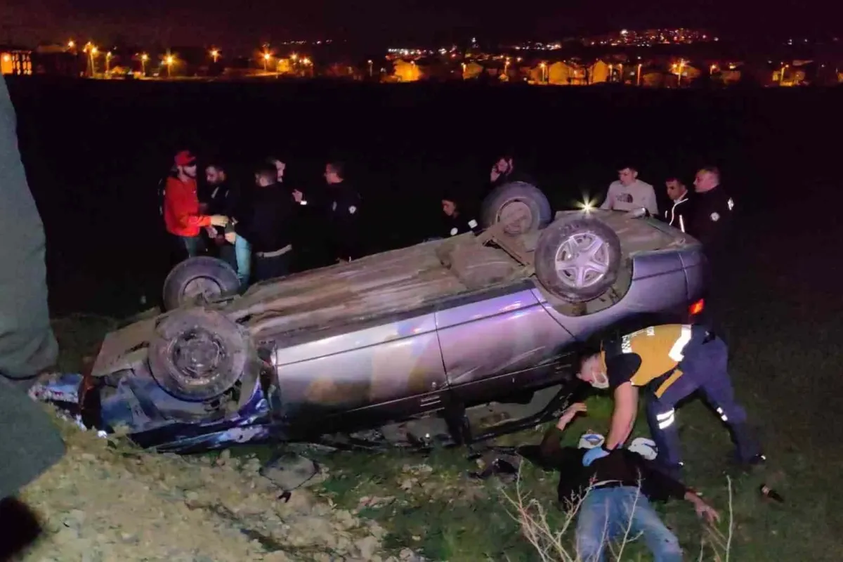 Otomobil ile elektrikli bisiklet çarpıştı: 2 yaralı