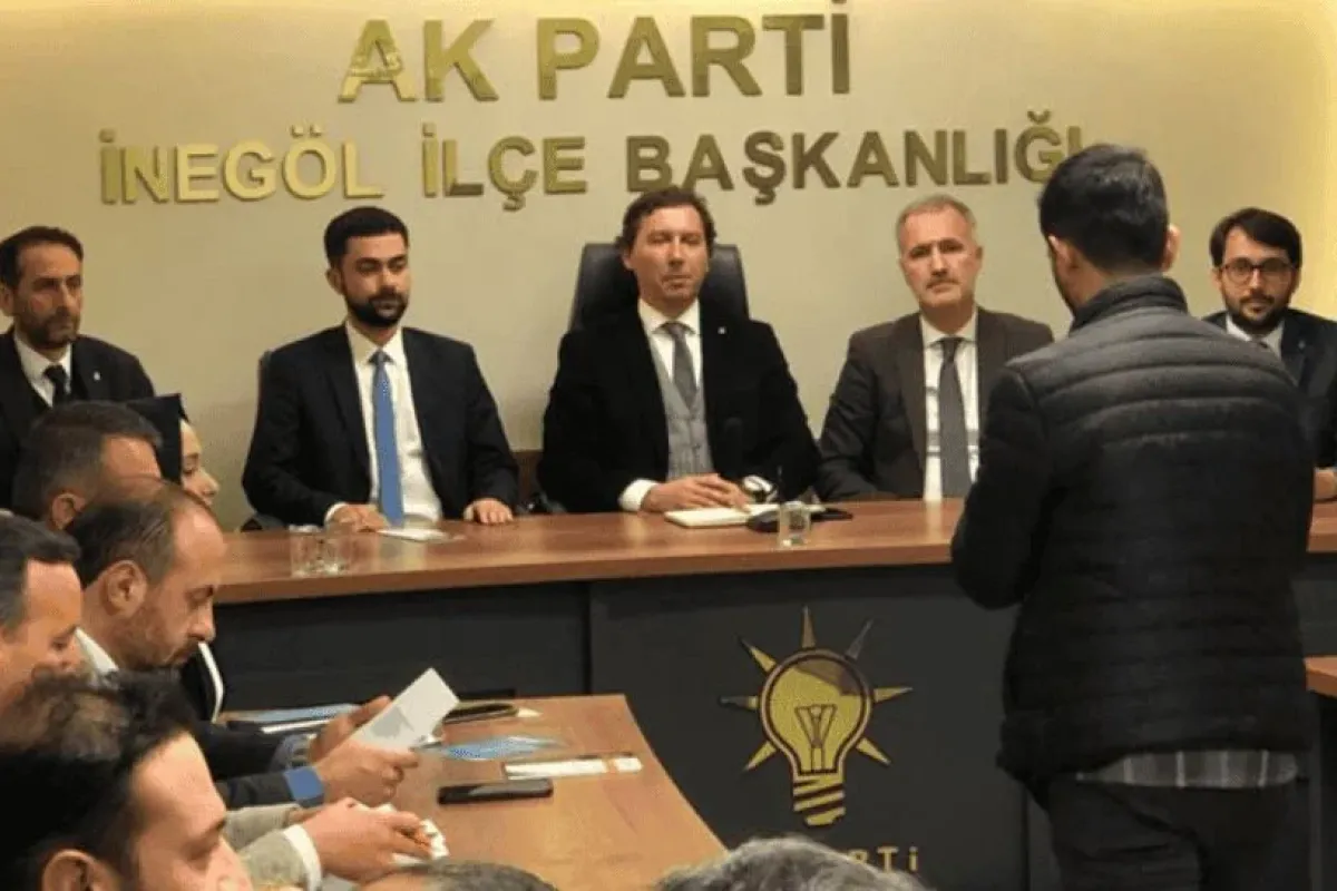 İsmail Özkan AK Parti ilçe teşkilatını ziyaret etti