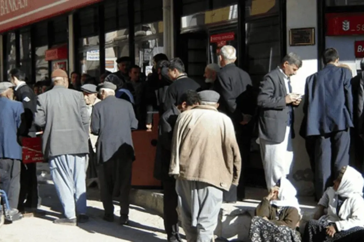Emekliye bayram ikramiyesi 2 bin TL oldu