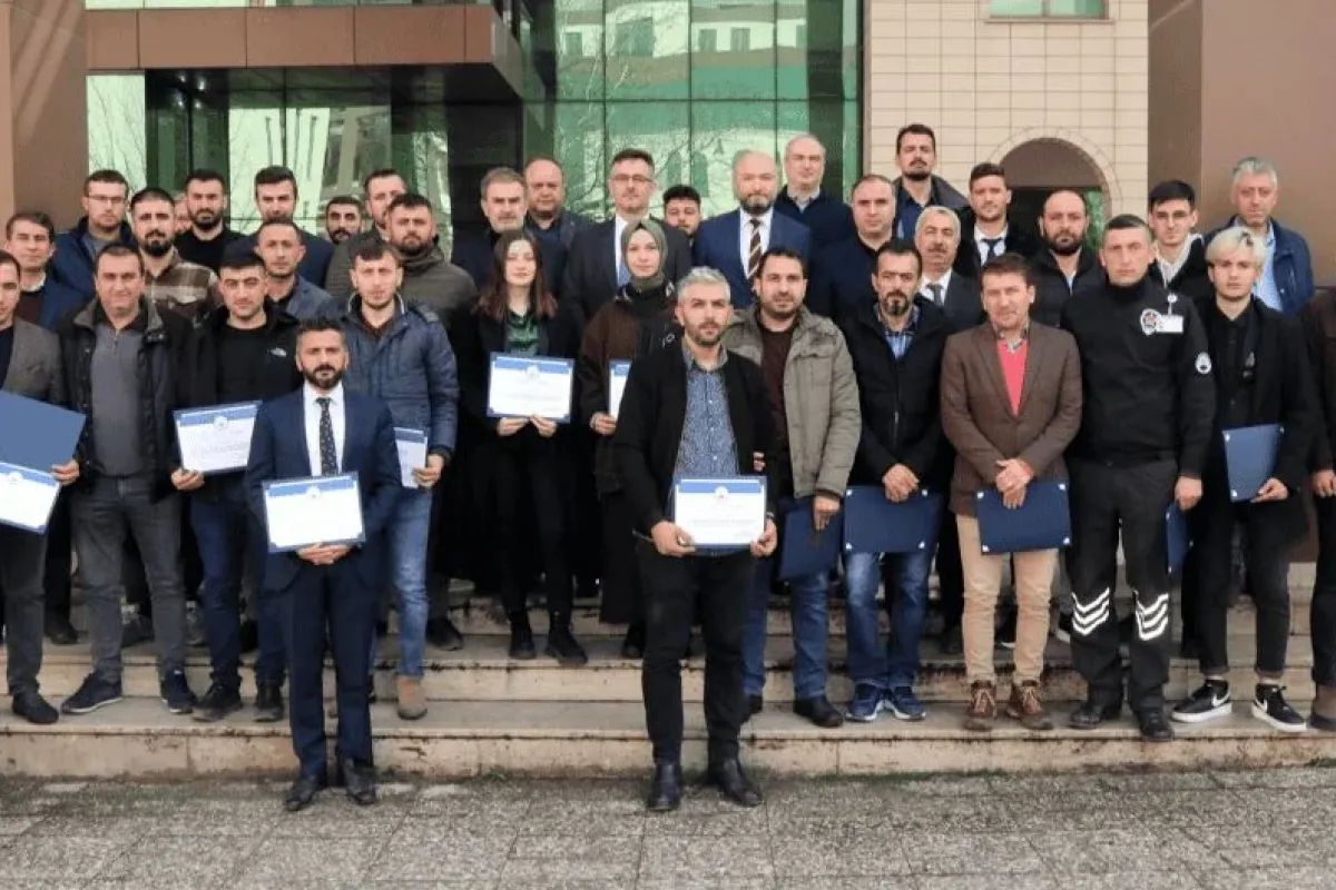 Deprem bölgesine koşan personele teşekkür belgesi