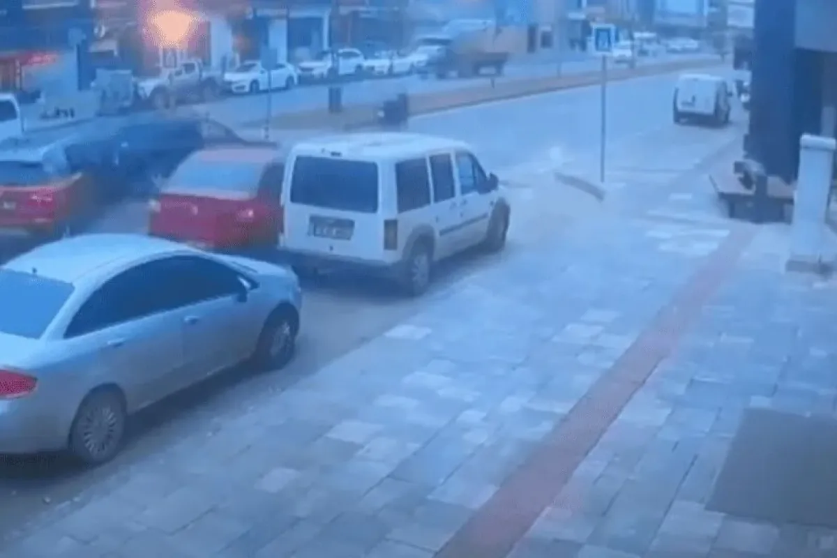 Ertuğrul Gazi Caddesinde zincirleme kaza