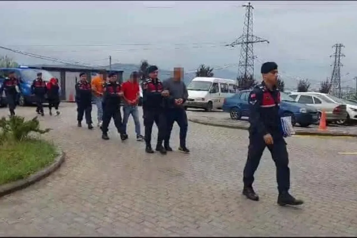 Jandarma ekiplerinden uyuşturucu tacirlerine darbe