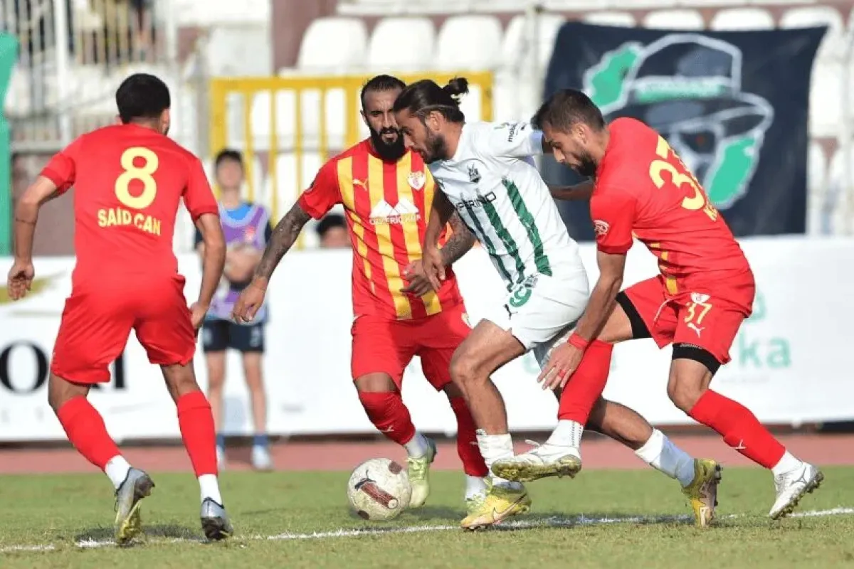 Kafkasspor'a evinde hakem darbesi