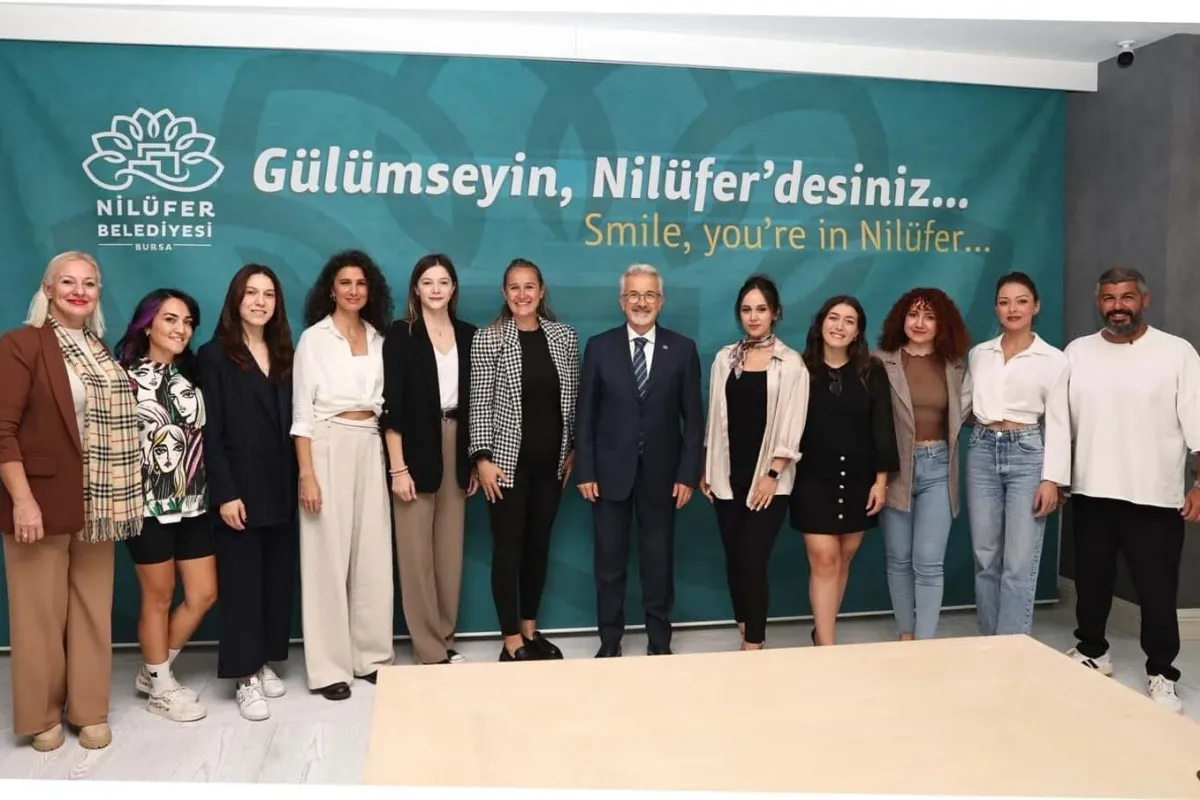 Başkan Erdemden yoga eğitmenlerine teşekkür